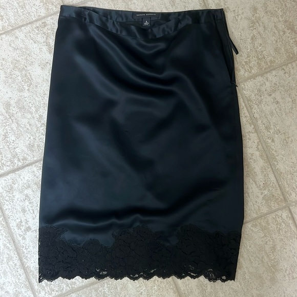 Banana Republic Dresses & Skirts - Banana republic satin skirt